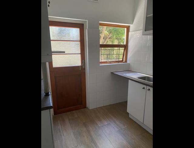 2 BEDROOM PROPERTY TO RENT IN KENILWORTH